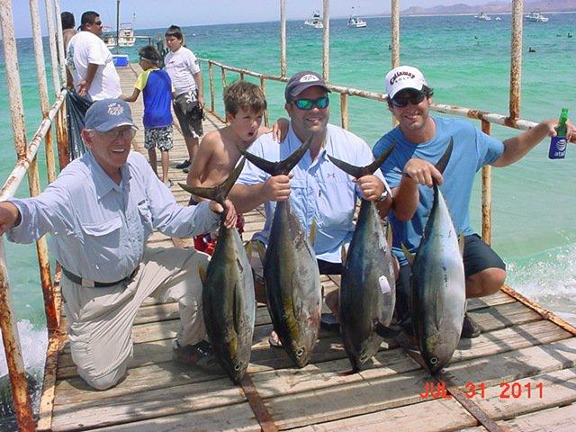 http://www.sandokanpesca.com.ar/imagenes/atun_4_fecha_2011.jpg