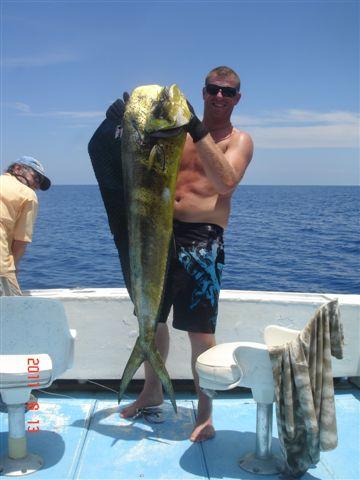 http://www.sandokanpesca.com.ar/imagenes/dorado_3_(Small).JPG