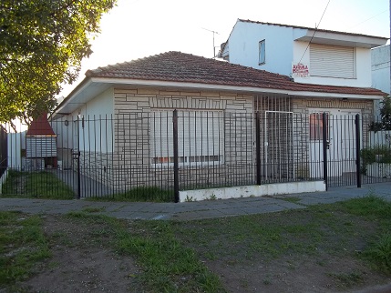 http://www.sandokanpesca.com.ar/imagenes/CASA_DPTO_FRENTE.jpg