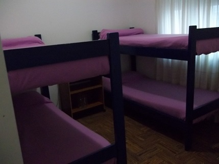 http://www.sandokanpesca.com.ar/imagenes/DORMITORIO_2.jpg